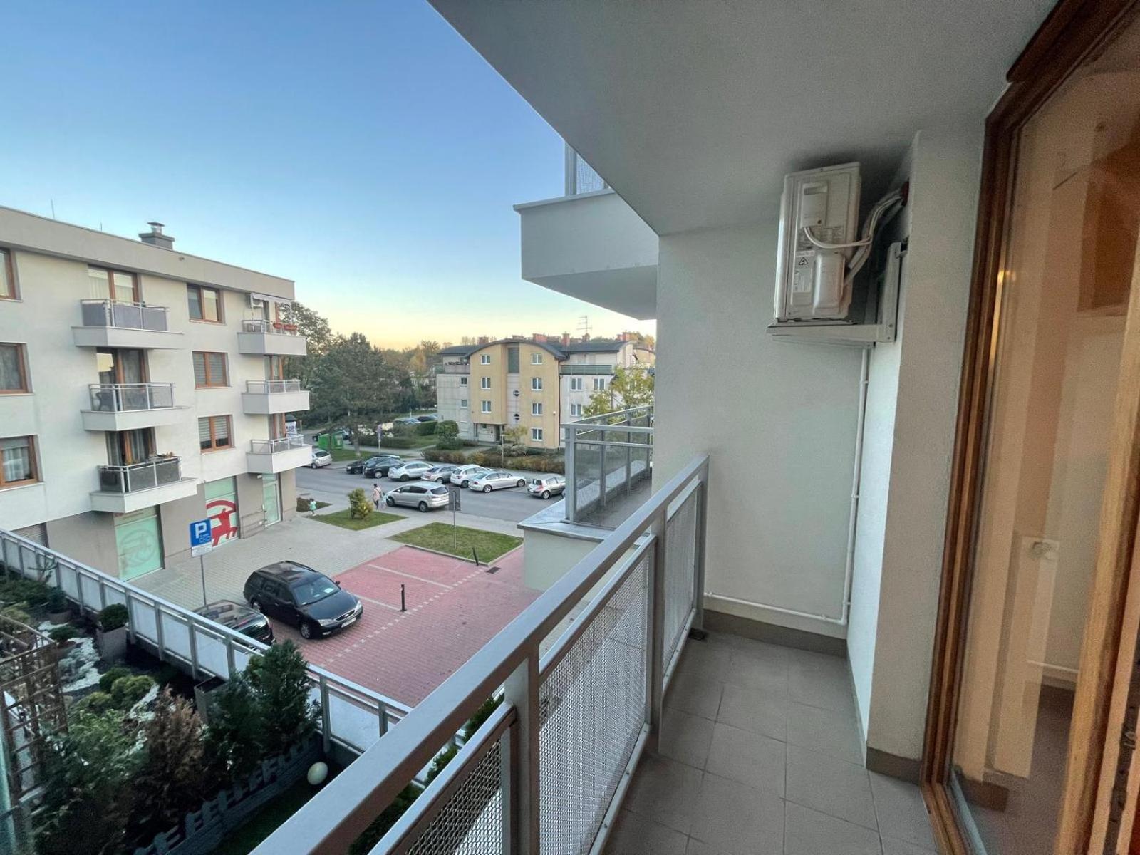 Apartament Comfortable With 2 Bedrooms And 2 Balconies On Borkowska Street